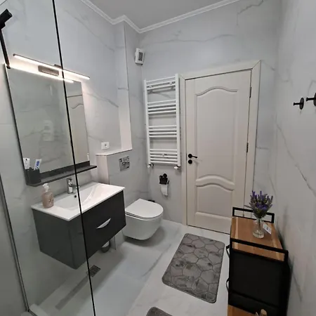 Apartamento Shel Năvodari